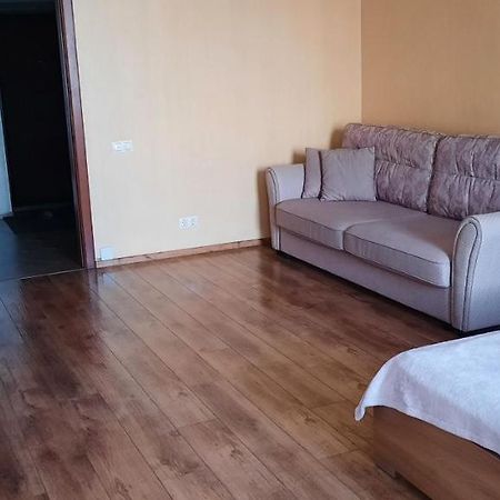 U Very Apartamento Gomel Exterior foto